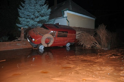 ipari katasztrófa Kolontáron